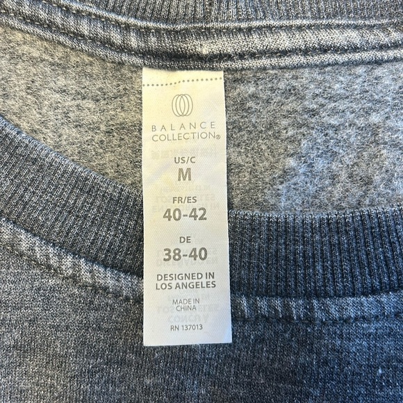 Women's Gray Long Sleeve Top - Picture 3 of 6